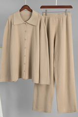 V-neck long-sleeve knitted outfit