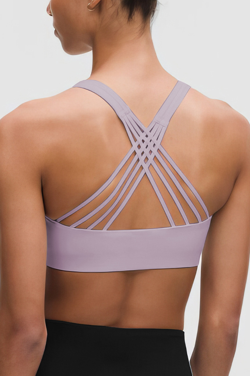 Cross-pattern shoulder strap sports bra