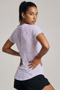Women's Breathable Mesh Splicing Back Curved Hem T-shirt