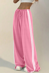 Women’s sporty wide-leg pants.