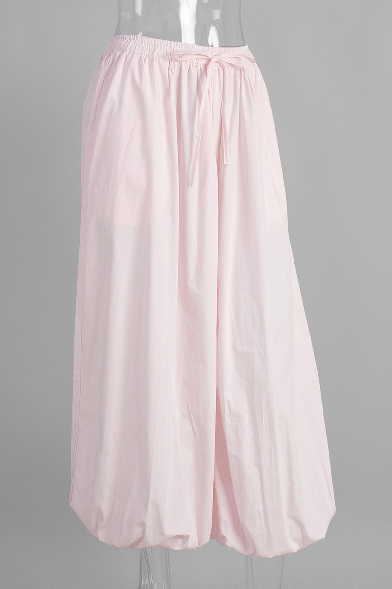 Wide-leg, relaxed, lantern-style pants