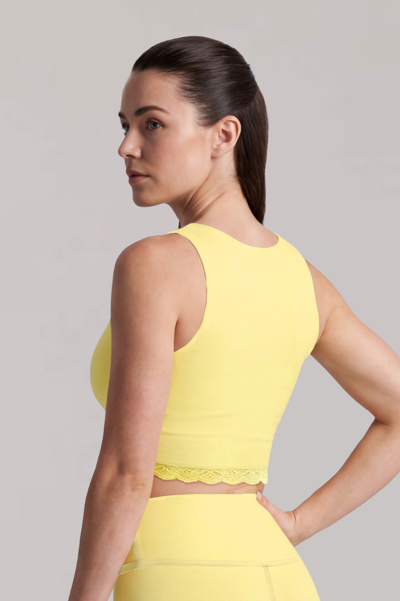 Women’s Two-Piece Wide Strap Lace Trim Cropped Tank Top