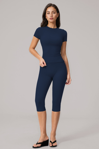 Women's Bare Feel Sets:Slim Fit T-shirt And Capri Leggings