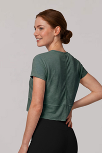 Women's Summer Crew Neck Athletic Cropped Solid Tee