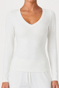 Women’s V-Neck Thumbhole Form-Fitting Long Sleeve Yoga Top