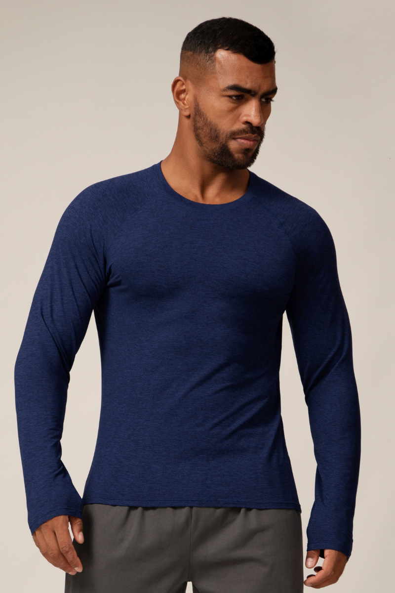 Men's Round-Neck Solid Fitted Long Sleeved Sports Shirt