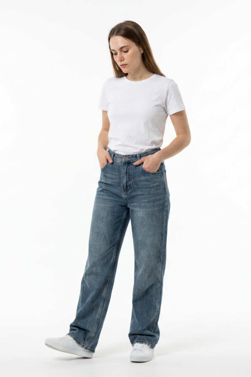 Women's 100% Cotton Dirty Washed Relaxed Straight Leg Jeans