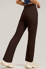 Straight-leg yoga pants