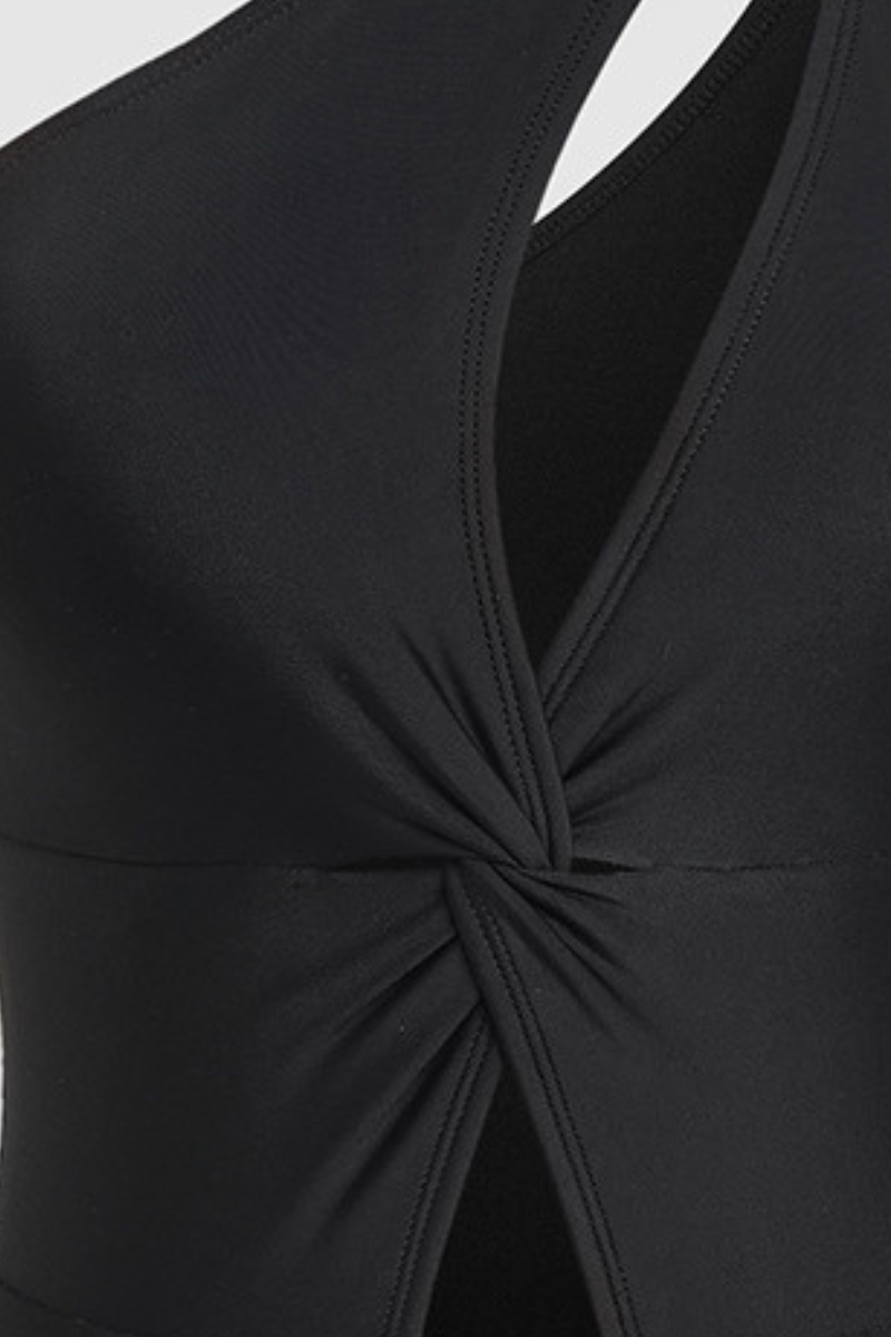 Women's One-Shoulder Cutout Twist Front Solid Color Swimsuit