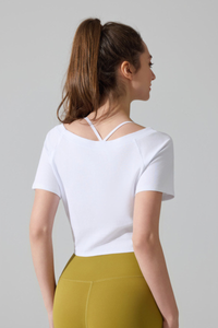 Women's Athletic Twist-knot Waist Cropped T-shirt