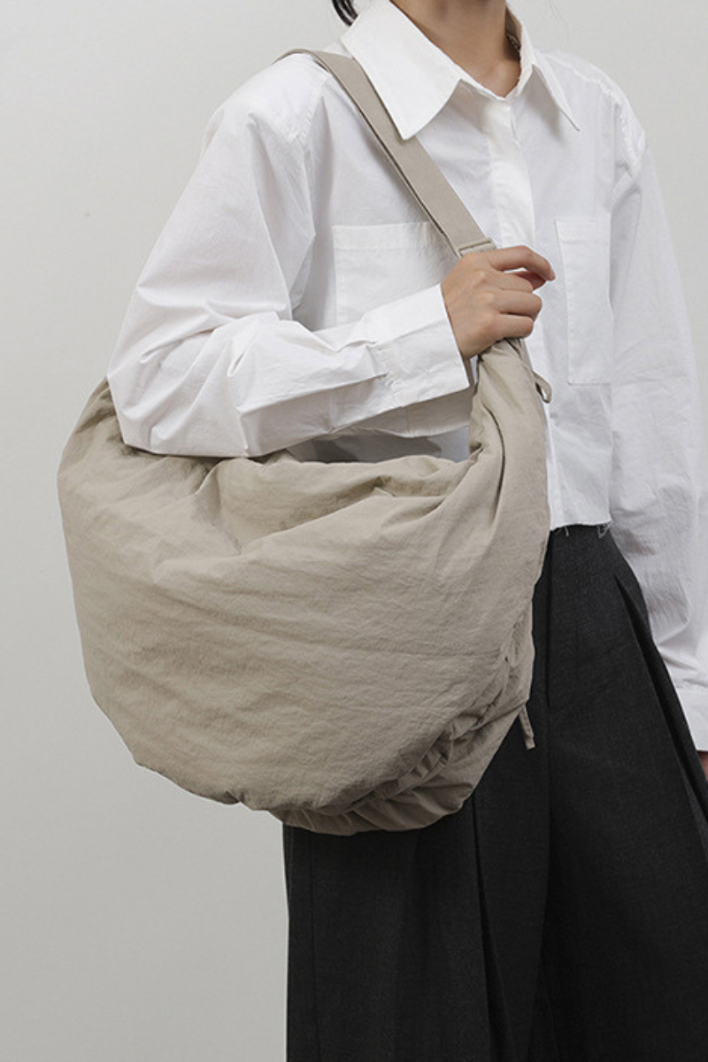 Women's Solid Large-Capacity Pleated Cloud-Shaped Bag