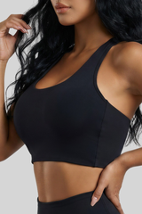 Women's Halter Twist‑Back Sports Bra With Built‑in Pads