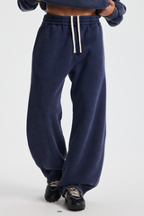 Thicker, distressed-look sweatpants with fleece lining