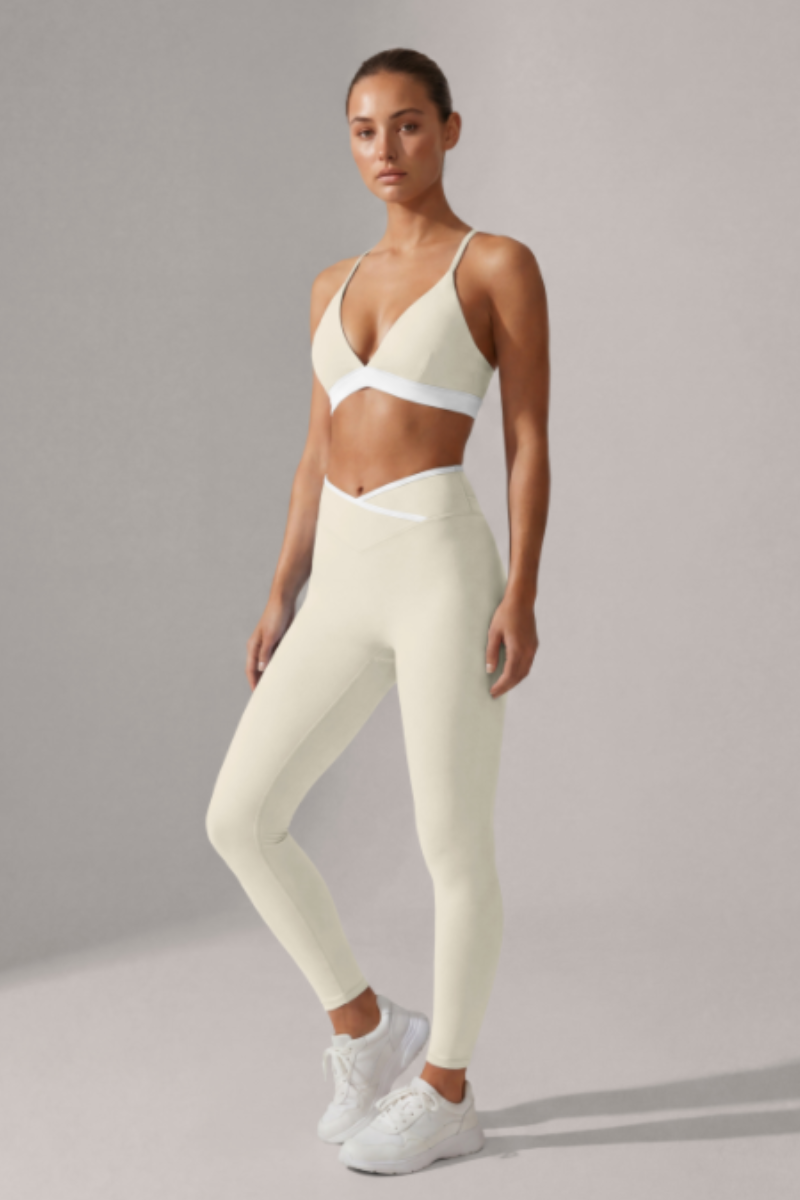 Women's Sport Triangle Cup Bra And V-Waist Leggings Yoga Set