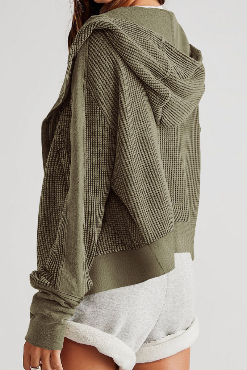 Zipper-fastened short-sleeved knitted sweater