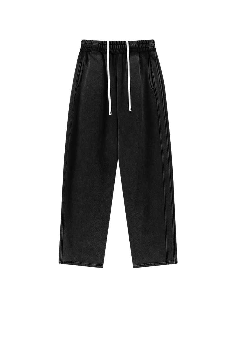 Water-washed and fleece-lined curved-blade pants.