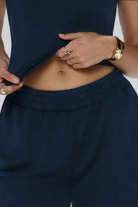 Short-sleeved top paired with wide-leg pants set