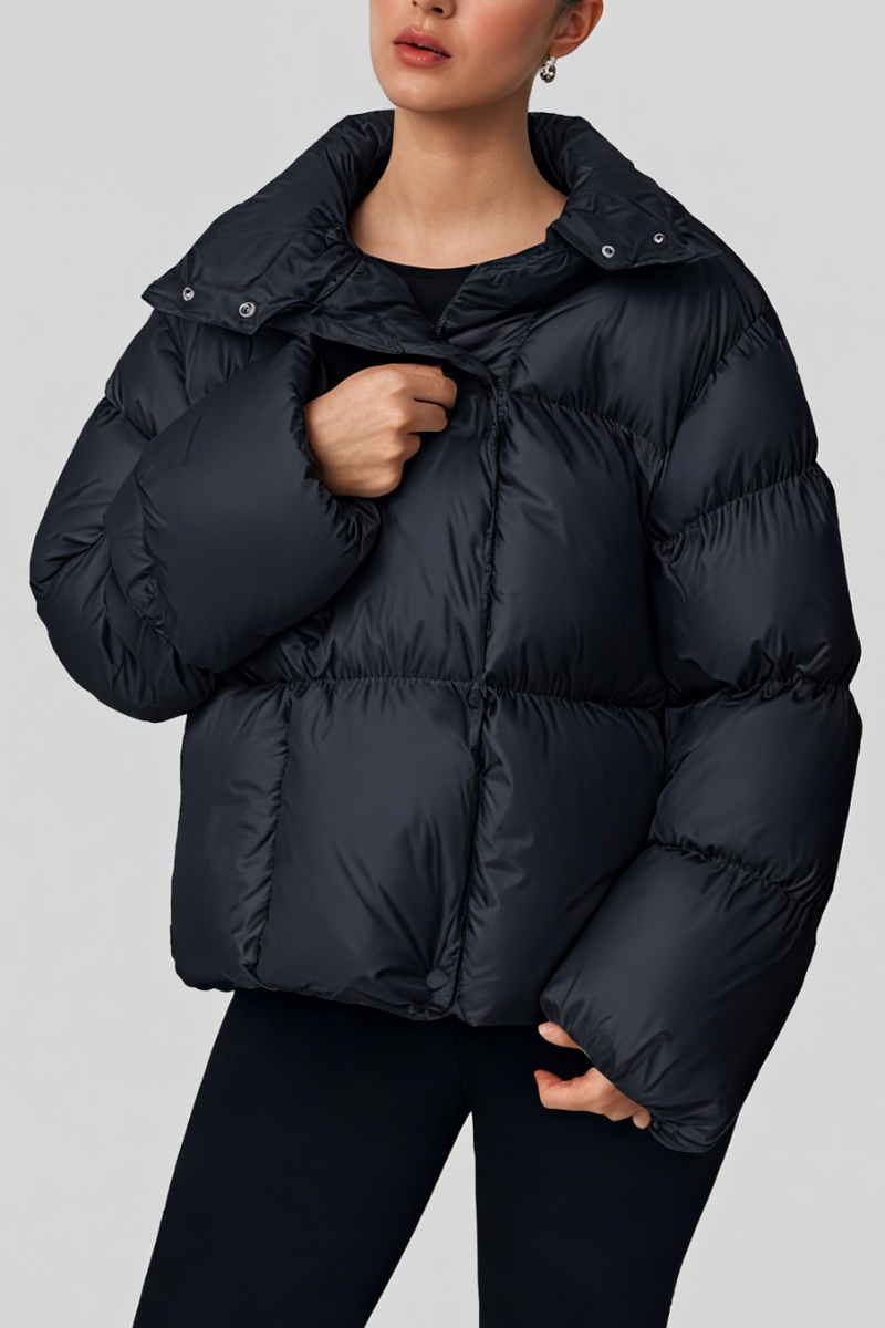 Women's bread-style hooded cotton jacket.