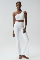 Women's Petal Sports Bra & Flared Yoga Pants Two-Piece Set