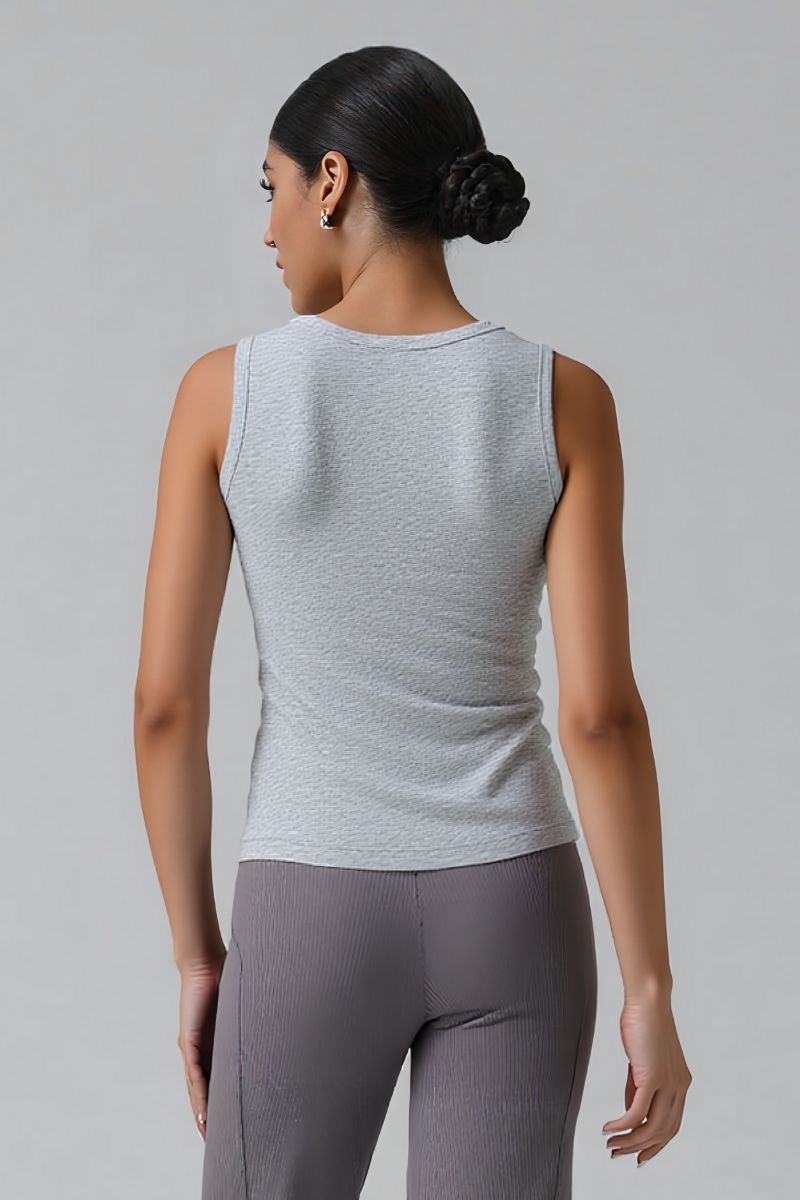 Women's stylish form-fitting sleeveless tank top