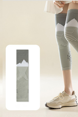 Women's Color Block Anti-Slip Sports Knee-High Socks