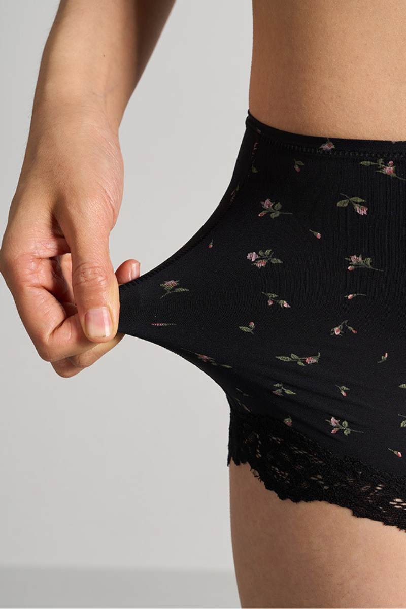 Women's Seamless Comfort Black Floral Lace Shorts