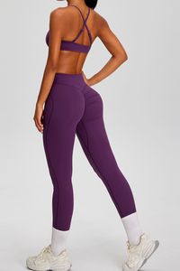 Women's Sport Set:Twist Front Triangle Cup Bra & Leggings