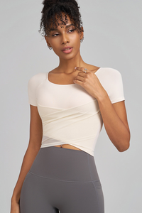 Cross-pattern mesh cycling suit