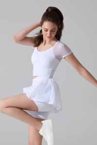 Women's Athleic Set:Faux Two-Piece T-shirt And Mini Skirt