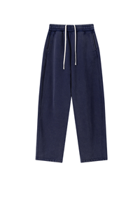 Water-washed and fleece-lined curved-blade pants.