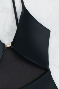 Women's Solid V-neck Cutout Thin Straps Sexy Swimsuit