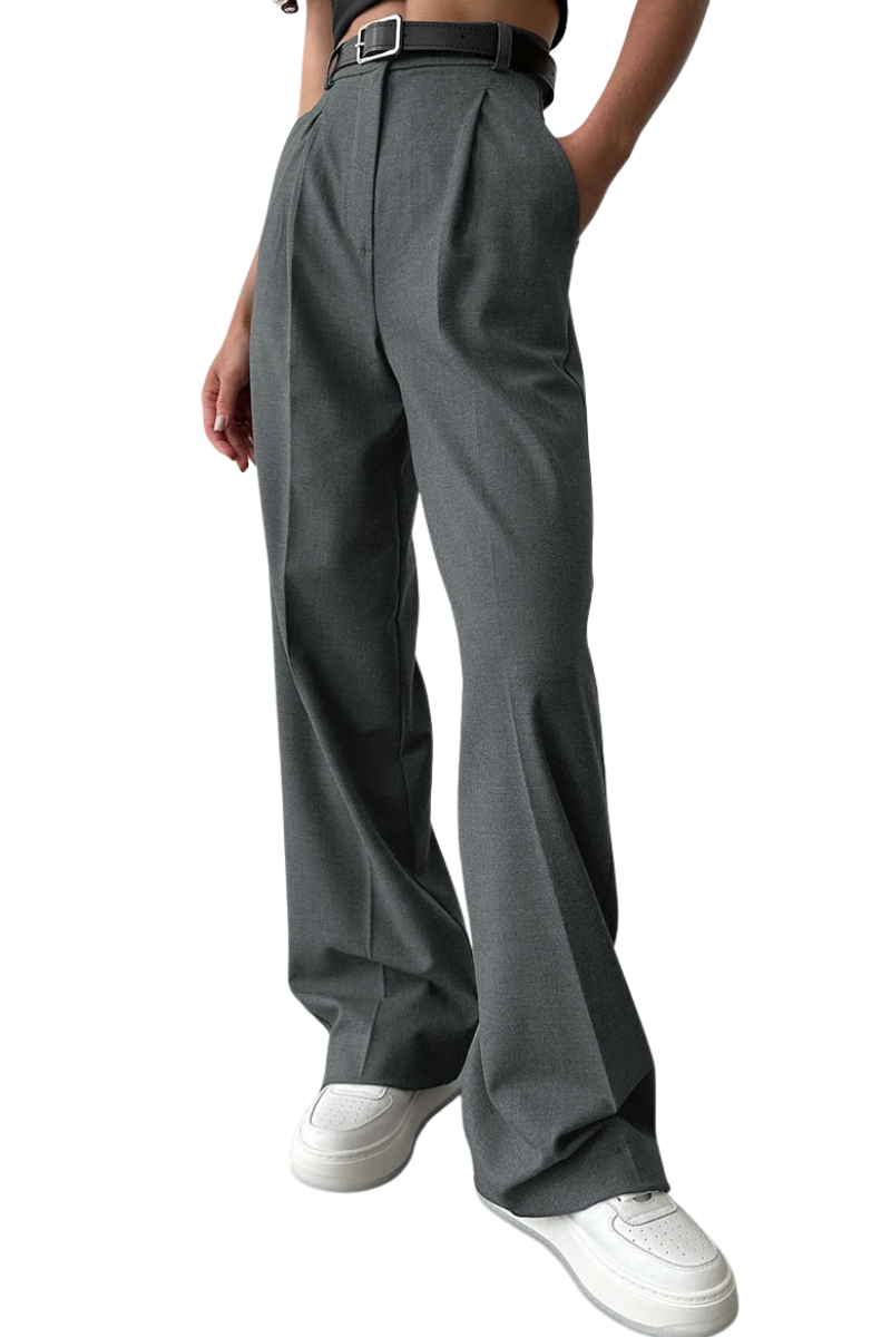 Loose, straight-cut, long trousers or suit pants