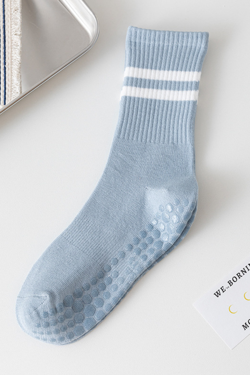 Women's Striped Non-Slip Dots Yoga Pilates Mid-Calf Socks