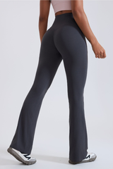 Women’s high-waisted  flare pants.