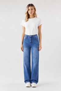 Women's Classic Blue Wash Relaxed High Waist Leg Jeans