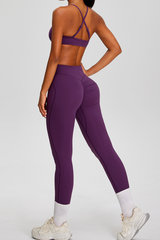 Women's Sets:Twist-Front Cross Back Bra And Pleated Leggings