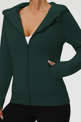 Women's hight strech full-zip hooded sports jacket.