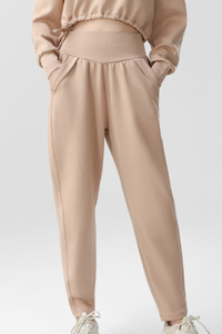 Women's High Rise Joggers with Pleated Waist and Side Pocket