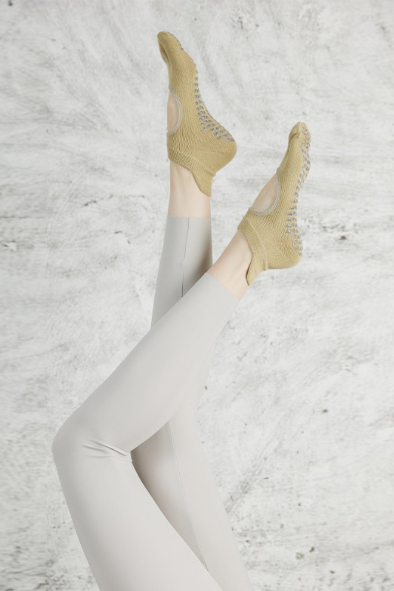 Women's Cut-Out Pilates Yoga Grip Five-Toe Socks