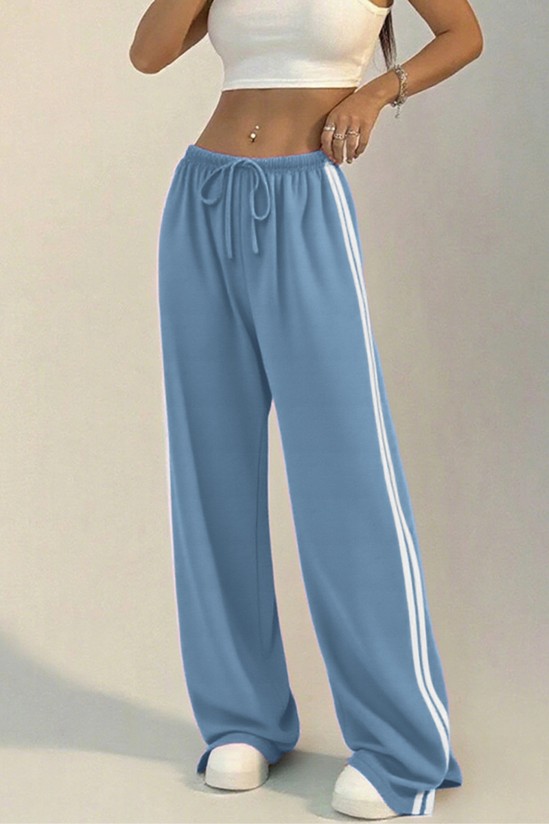 Women’s sporty wide-leg pants.