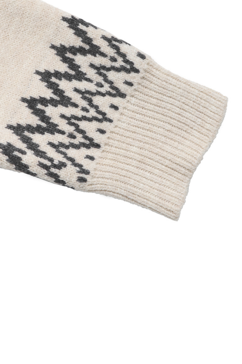 Geometric pattern knitted sweater