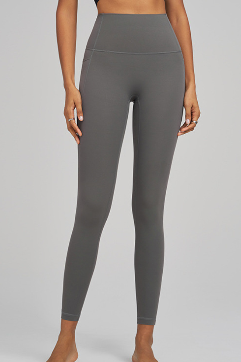 High-waist, snug-fitting athletic pants
