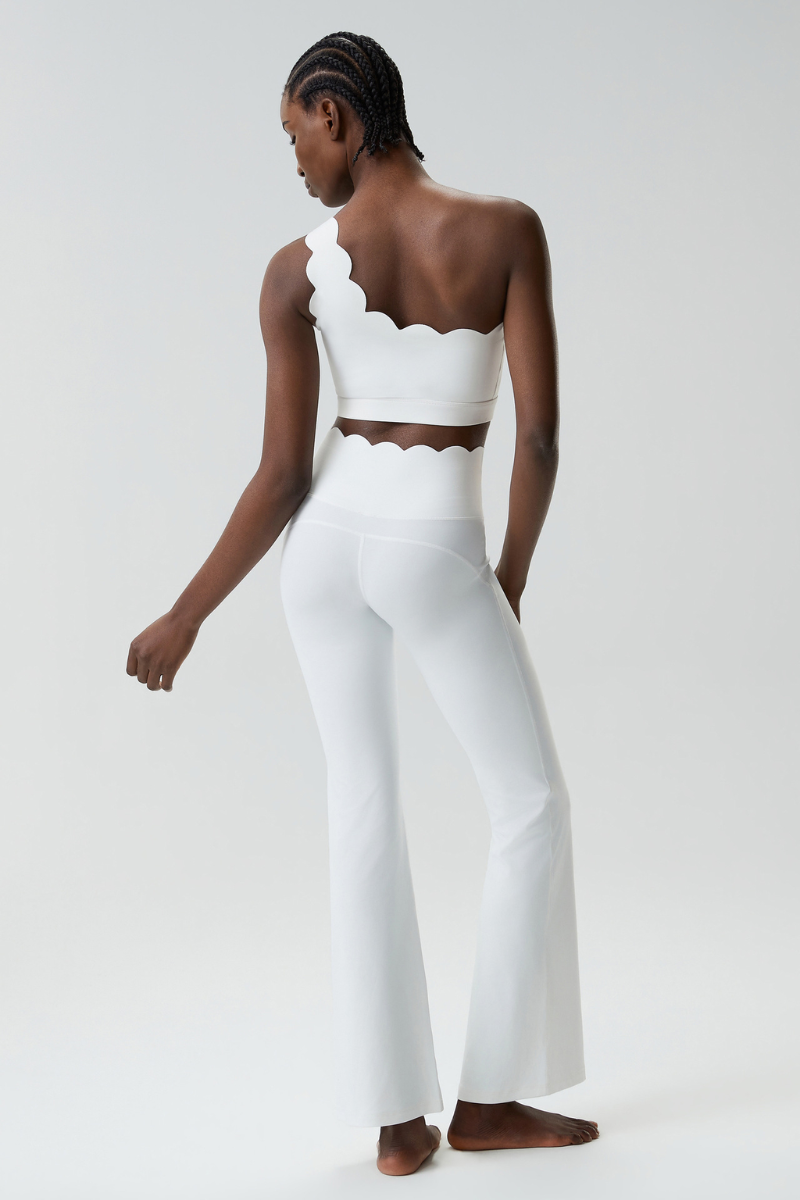 Women's Petal Sports Bra & Flared Yoga Pants Two-Piece Set