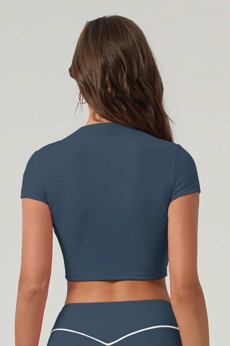 Women's  Color-Block Piping Cropped Mock Neck Sports Top
