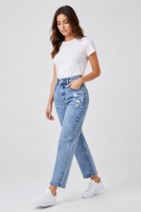 Women's Vintage Distressed Straight Leg Cropped Jeans