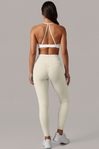 Women's Sport Triangle Cup Bra And V-Waist Leggings Yoga Set
