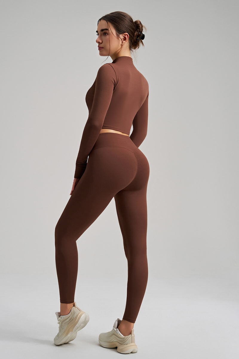 Bras, tight-fitting pants, and a sports three-piece set.