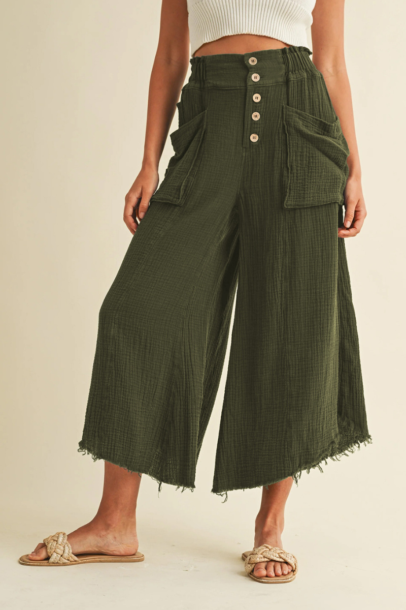 Retro-chic, laid-back style Yamamoto pants