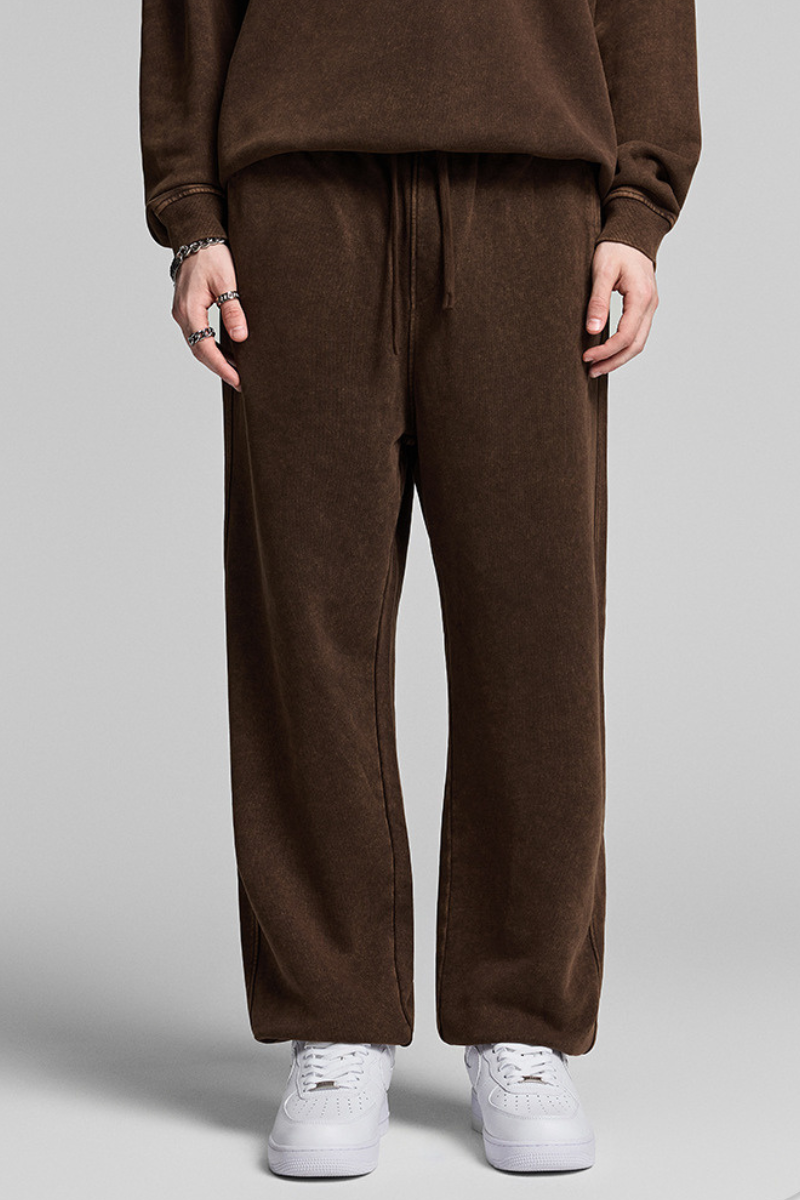 Retro trouser-style ensemble