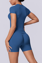 Women's Seamless Sets:Slim Fit T-shirt And Shorts
